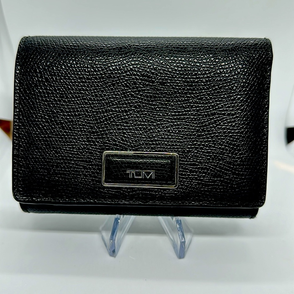 Tumi wallet black